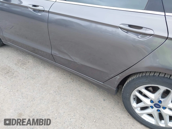 2013 Ford Fusion SE with VIN 3FA6P0HR4DR279604, listed as a IAAI auction lot 42514059 with 137,558 mi miles and . Bid and sale history available at DreamBid. Image 6.