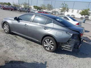 2020 Nissan Altima S z VIN 1N4BL4BV4LC123776, wystawiony jako IAAI lot #42421505 z przebiegiem 125 958 mil mil oraz . Historia ofert i sprzedaży dostępna na DreamBid. Obrazek 3.