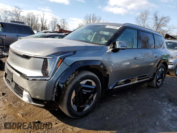 2024 Kia EV9 Land with VIN KNDADFS51R6034933, listed as a Copart auction lot 42674845 with 4,270 mi miles and Salvage Title. Bid and sale history available at carsss.com. Image 1.