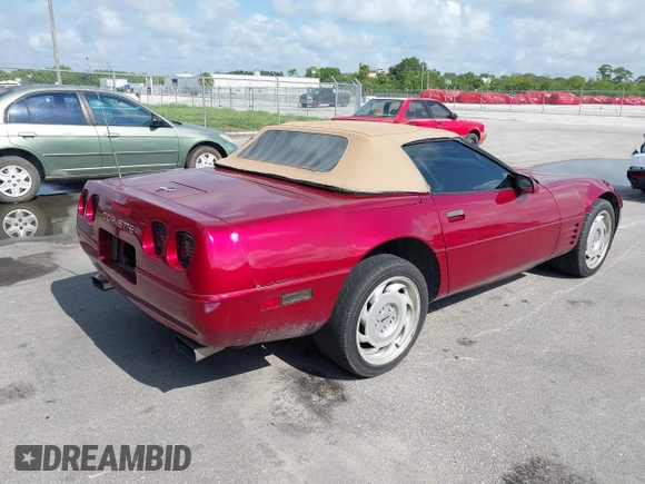 1991 Chevrolet Corvette z VIN 1G1YY3382M5116414, wystawiony jako IAAI lot #42219110 z przebiegiem Nie podano mil oraz . Historia ofert i sprzedaży dostępna na DreamBid. Obrazek 4.