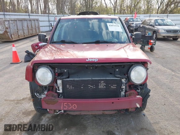 2008 Jeep Patriot Limited with VIN 1J8FT48W78D701925, listed as a IAAI auction lot 42071530 with 136,892 mi miles and . Bid and sale history available at DreamBid. Image 13.