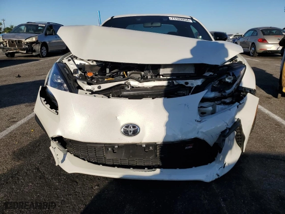 2024 Toyota GR86 with VIN JF1ZNBB12R8755679, listed as a Copart auction lot 71123254 with 6,774 mi miles and Salvage Title. Bid and sale history available at carsss.com. Image 5.