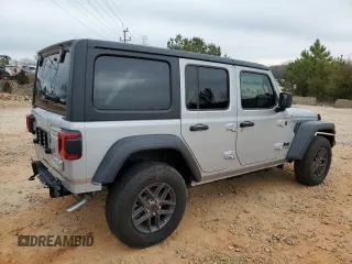 2024 Jeep Wrangler Sport S z VIN 1C4PJXDN3RW136532, wystawiony jako Copart lot #46127105 z przebiegiem 3 161 mil mil oraz Szkoda całkowita • Salvage title. Historia ofert i sprzedaży dostępna na DreamBid. Obrazek 3.