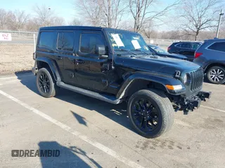 2021 Jeep Wrangler Unlimited Sahara with VIN 1C4JJXP62MW826470, listed as a IAAI auction lot 41651709 with 44,677 mi miles and . Bid and sale history available at carsss.com. Image 1.