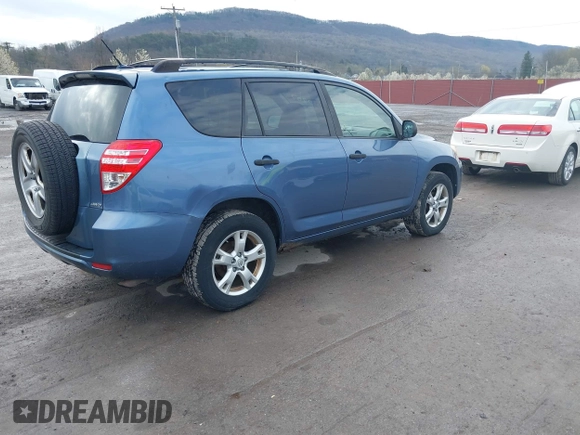 2009 Toyota RAV4 with VIN JTMBF33V09D002207, listed as a IAAI auction lot 42004330 with 198,282 mi miles. Bid and sale history available at carsss.com. Image 4.