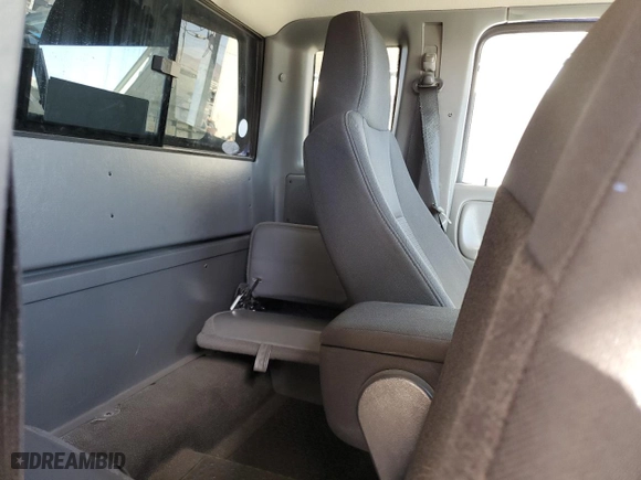2004 Ford Ranger XL with VIN 1FTYR14U34PA36032, listed as a Copart auction lot 43769395 with 121,287 mi miles and Salvage Title. Bid and sale history available at carsss.com. Image 10.