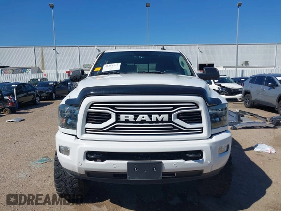 2018 Ram 2500 Big Horn with VIN 3C6UR5DL7JG290136, listed as a IAAI auction lot 41823442 with 106,167 mi miles. Bid and sale history available at carsss.com. Image 12.