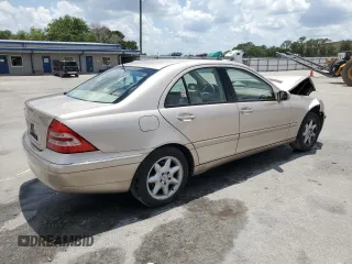 2002 Mercedes-Benz C 230/260/280/320 с VIN WDBRF61J32F155270, выставлен на аукционе Copart как лот 58742125 с пробегом 148 035 миль миль и Списание • Salvage title. История ставок и продаж доступна на DreamBid. Изображение 3.
