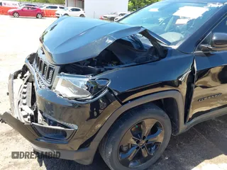 2019 Jeep Compass Altitude с VIN 3C4NJDBB7KT723889, выставлен на аукционе IAAI как лот 42365338 с пробегом 107 750 миль миль и . История ставок и продаж доступна на DreamBid. Изображение 6.
