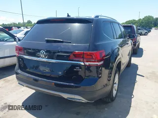 2018 Volkswagen Atlas SE с VIN 1V2KR2CA4JC519792, выставлен на аукционе IAAI как лот 42663715 с пробегом 124 682 миль миль и . История ставок и продаж доступна на DreamBid. Изображение 4.