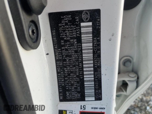 2024 Toyota Camry LE z VIN 4T1C11AK1RU257623, wystawiony jako Copart lot #50471135 z przebiegiem 8 055 mil mil oraz Szkoda całkowita • Salvage title. Historia ofert i sprzedaży dostępna na DreamBid. Obrazek 14.