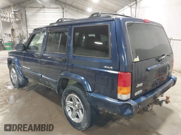 2000 Jeep Cherokee Classic with VIN 1J4FF58SXYL142372, listed as a IAAI auction lot 41820743 with 131,526 mi miles. Bid and sale history available at carsss.com. Image 3.