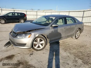 2012 Volkswagen Passat SE with VIN 1VWBP7A34CC050129, listed as a Copart auction lot 48500375 with 143,109 mi miles and Salvage Title. Bid and sale history available at carsss.com. Image 1.