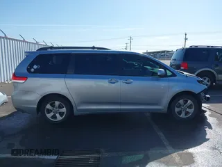 2011 Toyota Sienna LE AAS with VIN 5TDKK3DC7BS154584, listed as a IAAI auction lot 42013919 with 155,071 mi miles and . Bid and sale history available at DreamBid. Image 14.