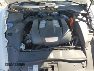 2012 Porsche Cayenne S Hybrid z VIN WP1AE2A2XCLA92544, wystawiony jako Copart lot #48896985 z przebiegiem 182 567 mil mil oraz Tytuł czysty. Historia ofert i sprzedaży dostępna na DreamBid. Obrazek 12.