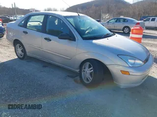 2000 Ford Focus SE with VIN 1FAFP34P2YW247355, listed as a IAAI auction lot 41827683 with 91,285 mi miles and . Bid and sale history available at carsss.com. Image 1.