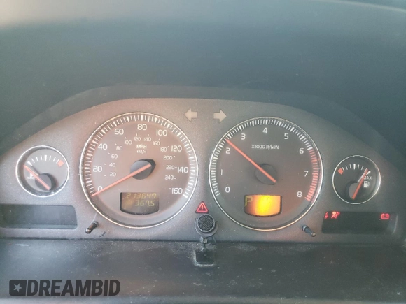 2004 Volvo S60 with VIN YV1RH59H842379484, listed as a Copart auction lot 72387084 with 213,647 mi miles and Non Repairable. Bid and sale history available at carsss.com. Image 9.