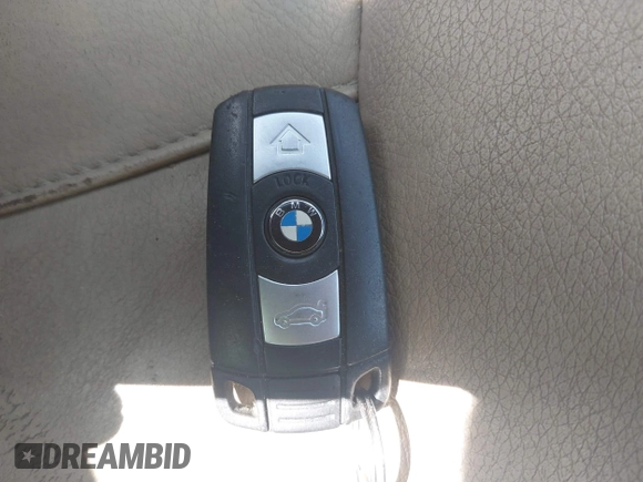 2008 BMW 3 Series 328xi with VIN WBAVC73578KP38226, listed as a IAAI auction lot 42517346 with 170,665 mi miles and . Bid and sale history available at DreamBid. Image 11.