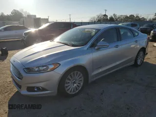2014 Ford Fusion SE Hybrid with VIN 3FA6P0LU2ER173598, listed as a Copart auction lot 48523545 with 228,815 mi miles and Salvage Title. Bid and sale history available at carsss.com. Image 1.
