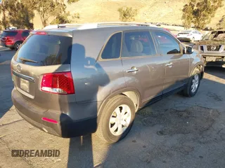 2011 Kia Sorento LX with VIN 5XYKT4A27BG125260, listed as a IAAI auction lot 41344634 with 139,393 mi miles. Bid and sale history available at carsss.com. Image 4.