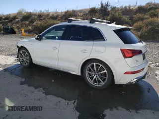 2021 Audi Q5 Premium Plus with VIN WA1E2AFY2M2041530, listed as a Copart auction lot 76736194 with 61,401 mi miles and Salvage Title. Bid and sale history available at carsss.com. Image 2.