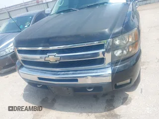 2011 Chevrolet Silverado 1500 LT with VIN 3GCPCSE06BG391860, listed as a IAAI auction lot 42077801 with 214,709 mi miles and . Bid and sale history available at DreamBid. Image 12.
