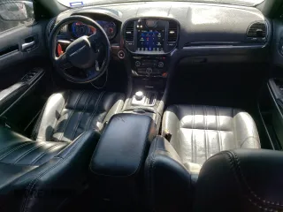 2019 Chrysler 300 with VIN 2C3CCABG2KH516643, listed as a Copart auction lot 47415405 with 110,591 mi miles and Salvage Title. Bid and sale history available at carsss.com. Image 8.