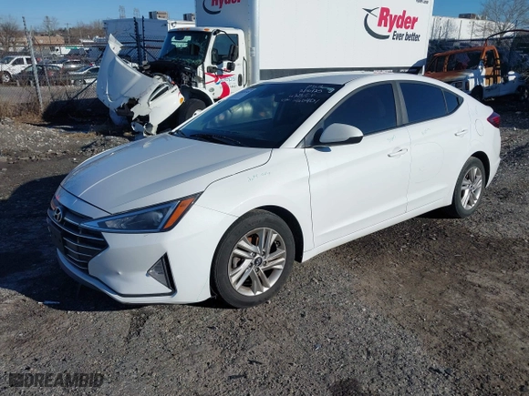 2019 Hyundai Elantra SEL with VIN 5NPD84LF4KH460401, listed as a IAAI auction lot 41826548 with 179,951 mi miles. Bid and sale history available at carsss.com. Image 17.