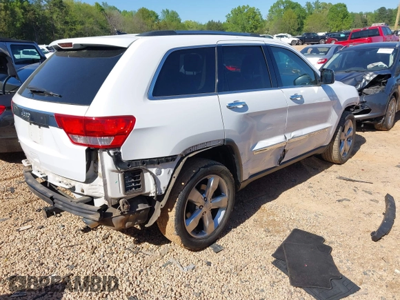 2013 Jeep Grand Cherokee Limited with VIN 1C4RJEBG7DC546133, listed as a IAAI auction lot 41970941 with 146,077 mi miles. Bid and sale history available at carsss.com. Image 4.