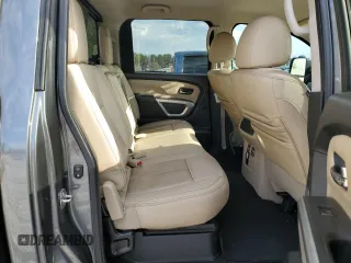 2016 Nissan Titan SL z VIN 1N6BA1F29GN515240, wystawiony jako Copart lot #45185835 z przebiegiem 137 164 mil mil oraz Czysty tytuł • Clean title. Historia ofert i sprzedaży dostępna na DreamBid. Obrazek 10.