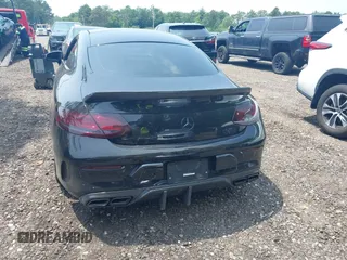 2017 Mercedes-Benz C 43 AMG with VIN WDDWJ6EB1HF451084, listed as a IAAI auction lot 42580008 with 84,882 mi miles and . Bid and sale history available at DreamBid. Image 16.