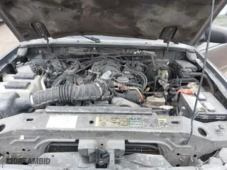 2005 Mazda B-Series 4WD Truck SE with VIN 4F4ZR47E15PM05750, listed as a IAAI auction lot 41850056 with 163,605 mi miles. Bid and sale history available at carsss.com. Image 10.