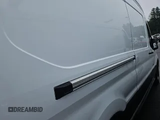 2023 Ford Transit Cargo z VIN 1FTBR1X83PKB55205, wystawiony jako IAAI lot #42569694 z przebiegiem 20 924 mil mil oraz . Historia ofert i sprzedaży dostępna na DreamBid. Obrazek 22.