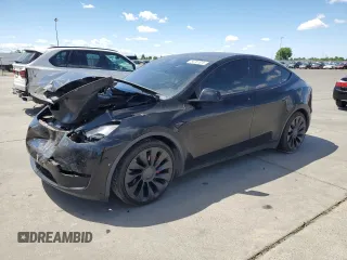 2022 Tesla Model Y Performance z VIN 7SAYGDEF5NF343708, wystawiony jako Copart lot #56761015 z przebiegiem 93 579 mil mil oraz Szkoda całkowita • Salvage title. Historia ofert i sprzedaży dostępna na DreamBid. Obrazek 1.