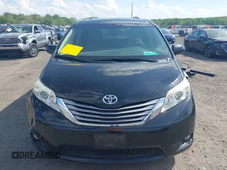 2015 Toyota Sienna Limited z VIN 5TDDK3DC9FS113212, wystawiony jako IAAI lot #42176943 z przebiegiem 136 426 mil mil oraz . Historia ofert i sprzedaży dostępna na DreamBid. Obrazek 13.