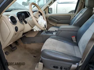 2006 Ford Explorer Eddie Bauer z VIN 1FMEU64E26UA98996, wystawiony jako Copart lot #45353005 z przebiegiem 157 297 mil mil oraz Szkoda całkowita • Salvage title. Historia ofert i sprzedaży dostępna na DreamBid. Obrazek 7.