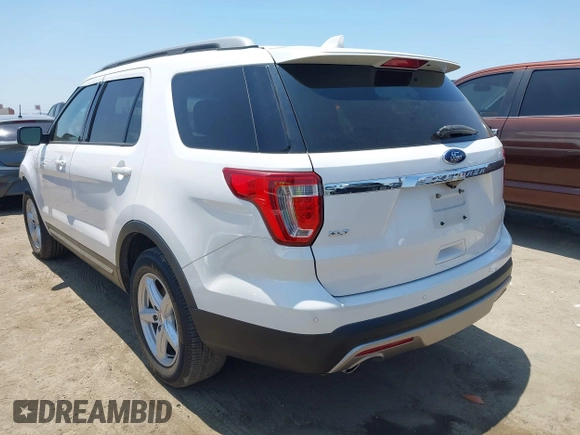 2017 Ford Explorer XLT с VIN 1FM5K7D8XHGA33952, выставлен на аукционе IAAI как лот 42623358 с пробегом 108 415 миль миль и . История ставок и продаж доступна на DreamBid. Изображение 3.