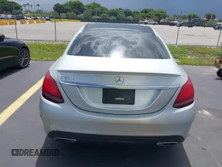 2021 Mercedes-Benz C 300 с VIN W1KWF8DB3MR651648, выставлен на аукционе IAAI как лот 42598403 с пробегом 95 609 миль миль и . История ставок и продаж доступна на DreamBid. Изображение 16.