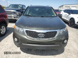 2013 Kia Sorento EX with VIN 5XYKU3A21DG317929, listed as a Copart auction lot 52303015 with Not Provided miles and Clean Title. Bid and sale history available at carsss.com. Image 5.
