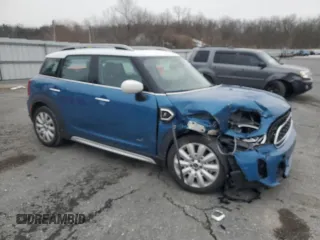 2021 MINI Countryman Cooper S with VIN WMZ83BR00M3M83132, listed as a Copart auction lot 44843135 with 34,835 mi miles and Salvage title. Bid and sale history available at DreamBid. Image 4.