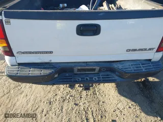 1999 Chevrolet Silverado 1500 LS with VIN 1GCEC19V4XZ108466, listed as a IAAI auction lot 41818802 with 1 mi miles. Bid and sale history available at carsss.com. Image 19.