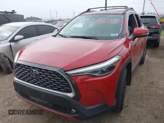 2024 Toyota Corolla Cross XLE с VIN 7MUDAAAG0RV094154, выставлен на аукционе IAAI как лот 42198237 с пробегом 6 109 миль миль и . История ставок и продаж доступна на DreamBid. Изображение 2.