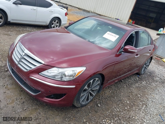 2013 Hyundai Genesis 5.0L R-Spec with VIN KMHGC4DH3DU240294, listed as a IAAI auction lot 41514721 with 137,269 mi miles. Bid and sale history available at carsss.com. Image 17.