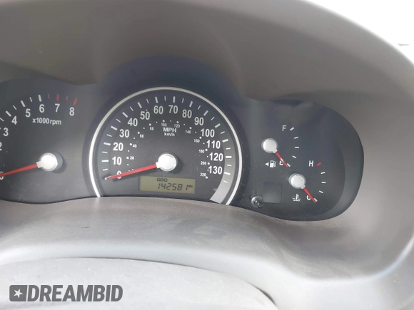 2007 Kia Sedona LX with VIN KNDMB233676171551, listed as a IAAI auction lot 40801032 with 142,581 mi miles. Bid and sale history available at carsss.com. Image 7.