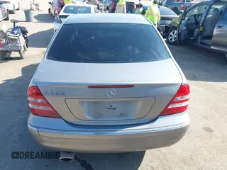 2006 Mercedes-Benz C 230 Sport с VIN WDBRF52H76A867404, выставлен на аукционе IAAI как лот 42217695 с пробегом 117 558 миль миль и . История ставок и продаж доступна на DreamBid. Изображение 16.