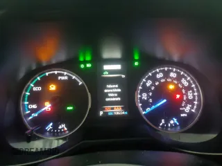 2020 Toyota RAV4 Hybrid XLE with VIN 2T3R6RFV1LW001235, listed as a Copart auction lot 56818635 with 105,234 mi miles and Salvage title. Bid and sale history available at DreamBid. Image 9.