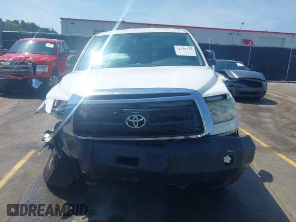 2012 Toyota Tundra z VIN 5TFUW5F10CX265543, wystawiony jako IAAI lot #42162418 z przebiegiem 219 270 mil mil oraz . Historia ofert i sprzedaży dostępna na DreamBid. Obrazek 12.