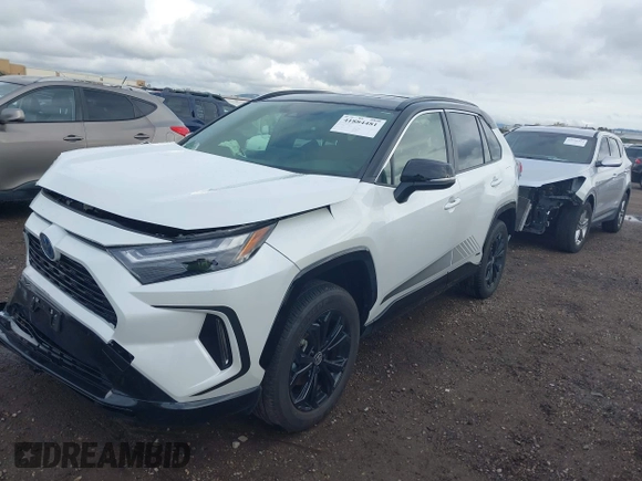 2024 Toyota RAV4 Hybrid XSE with VIN JTME6RFV5RJ060424, listed as a IAAI auction lot 41884481 with 8,730 mi miles and . Bid and sale history available at carsss.com. Image 17.