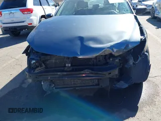 2014 Volkswagen Jetta S z VIN 3VW2K7AJ7EM275448, wystawiony jako IAAI lot #41835358 z przebiegiem 149 272 mil mil oraz . Historia ofert i sprzedaży dostępna na DreamBid. Obrazek 6.