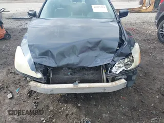 2005 Honda Accord LX z VIN 1HGCM56425A148498, wystawiony jako IAAI lot #40883324 z przebiegiem 245 802 mil mil oraz . Historia ofert i sprzedaży dostępna na DreamBid. Obrazek 6.